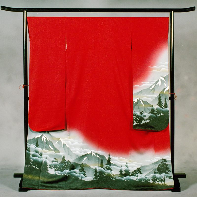 0-1 【特別作品】長野県代表 「アルプスの山脈」（赤） 振袖　